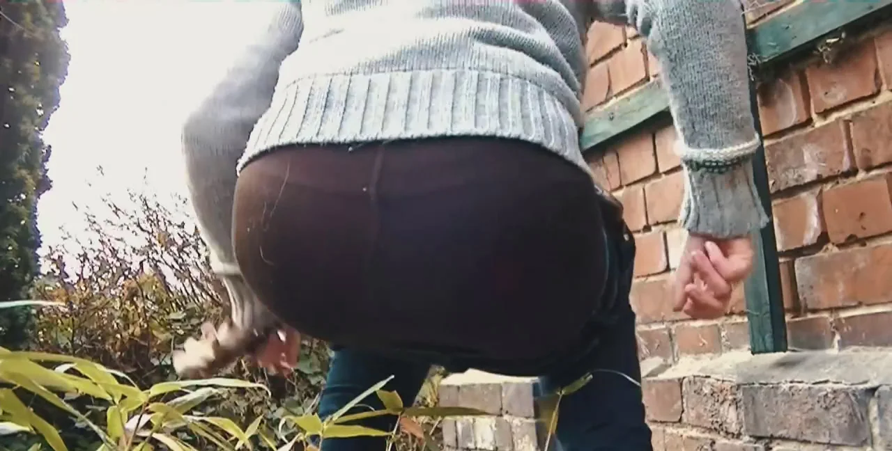 Download Mia Skye, MiaRoxxx - Shitting In Grandma's Garden, Defecation, Pooping ShitWorld.net