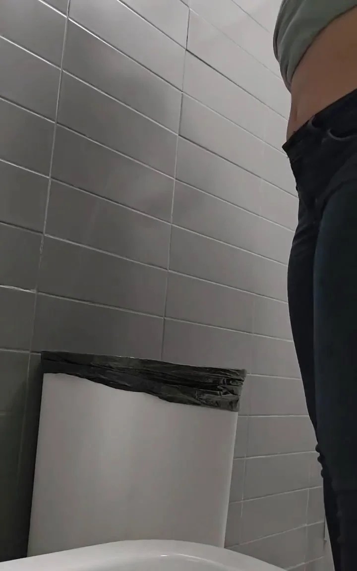 Download Miss Lith - Shitting 28, Domination, Solo ShitWorld.net