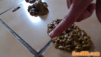 Liglee - Shit while I cook FullHD 1080p / 504 MB Download / Online