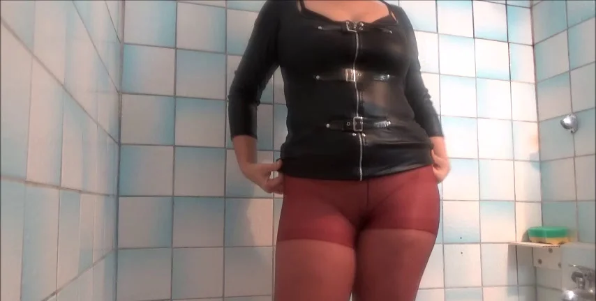 Download Mistress Roberta - Red Pantyhose Tasty Shit, Smearing, Toilet Slavery ShitWorld.net