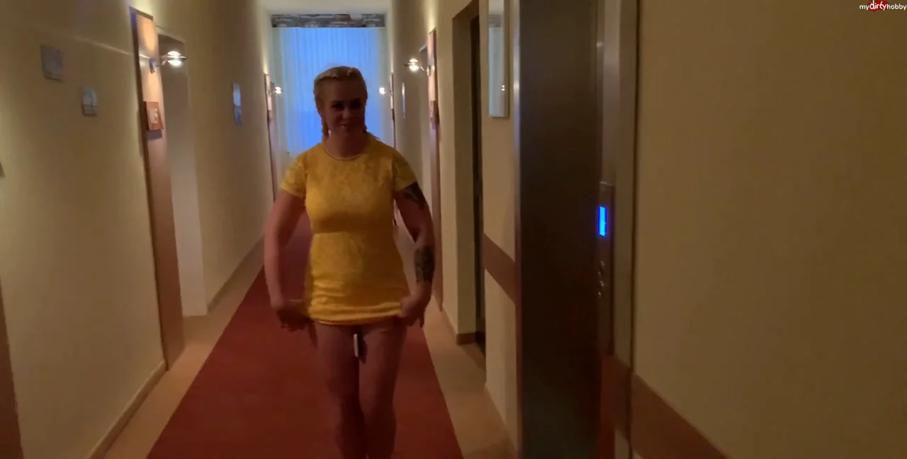 Devil Sophie, SteffiBlond - CAUGHT The hotel bar - elevator - seat flooding, Fetish
