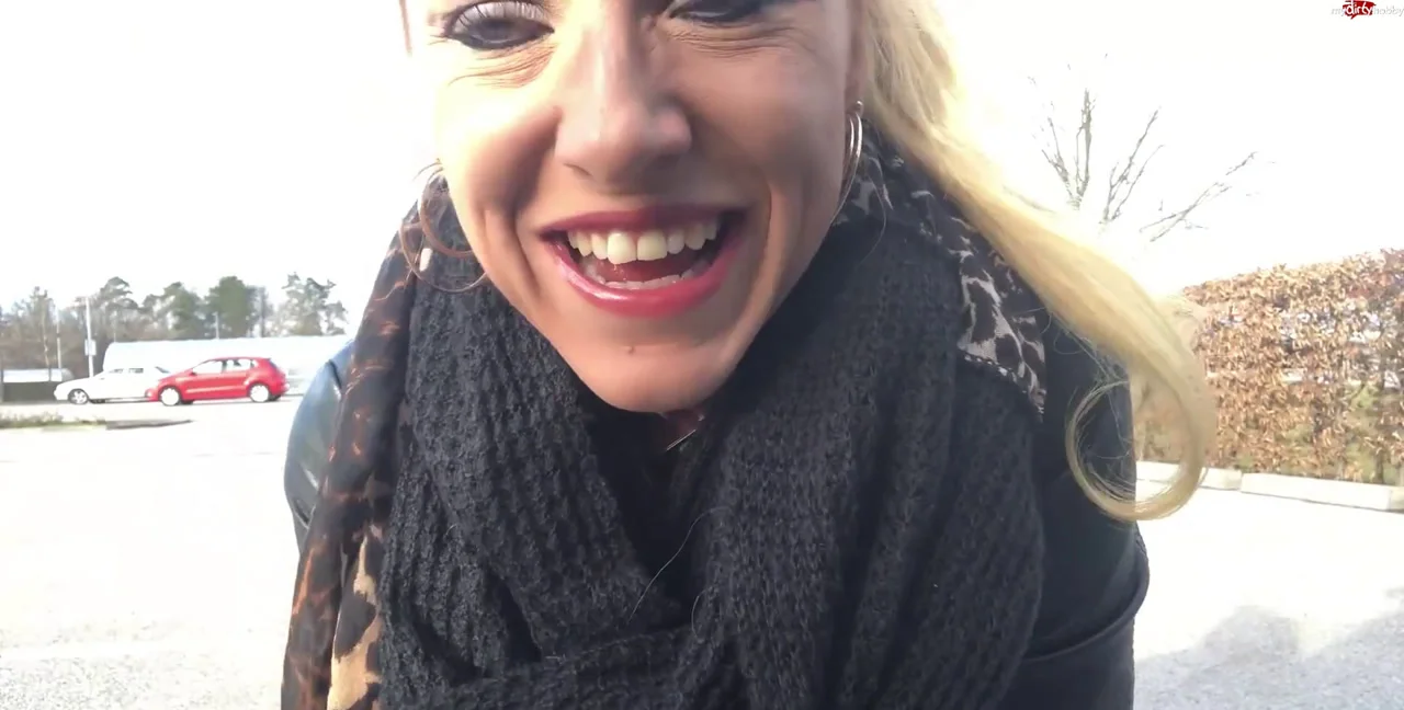 Download Daynia - 100% Public Action MITTEN im Laden Sowas verrückt geiles, Amateur, Homemade ShitWorld.net