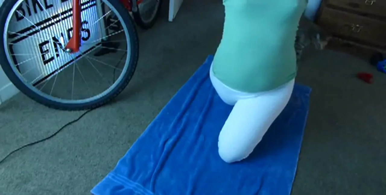Download Sorsha, Secretlover3 - Yoga Pants Poop, Panty, Solo ShitWorld.net