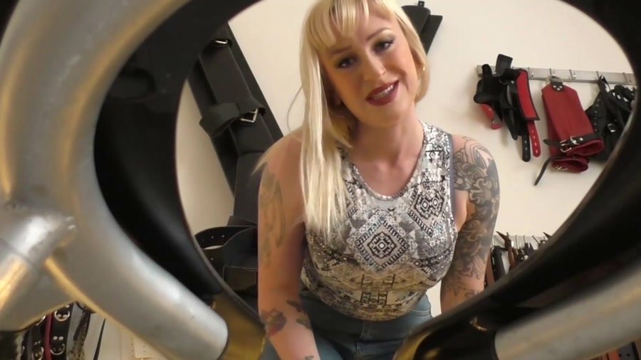 Download MissAnnasToilet - A Harsh Introduction, Domination, Humiliation ShitWorld.net
