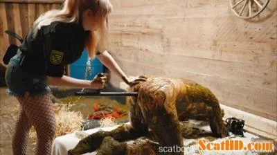 Lyndra Lynn - Dung Prison Manure Fetish FullHD 1080p / 3.21 GB