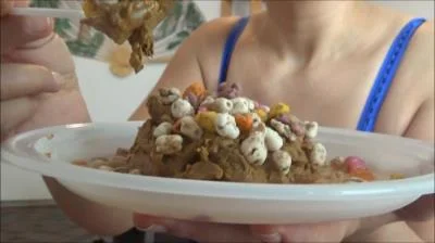 Delicious Shit Cake SD / 417 MB Download / Online