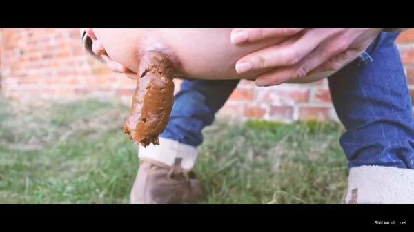Sausage For The Farmer HD 720p / 14.8 MB