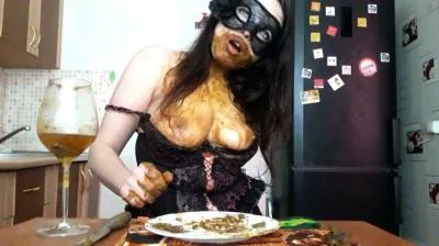 Shit And Pee Swallow XXL - The Scat Dinner FullHD 1080p / 1.32 GB shitworld