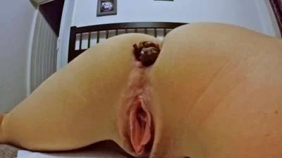 Spread On The Bed HD 720p / 11.6 MB shitworld