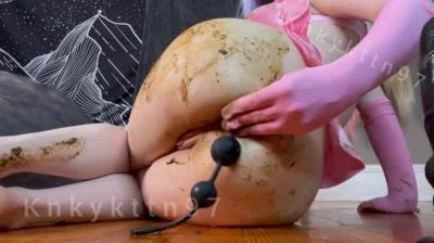 Pink And Brown HD 720p / 875 MB shitworld