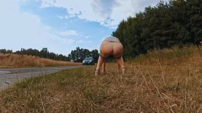 Watch OMG Caught Outside While Pooping HD 720p / 8.61 MB Online