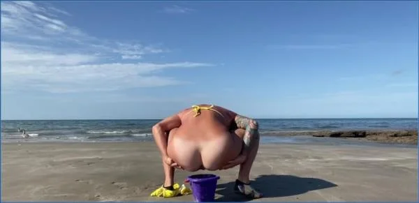 Pulsifer Paprocki - Beach Bucket Poop FullHD 1080p / 123.25 MB